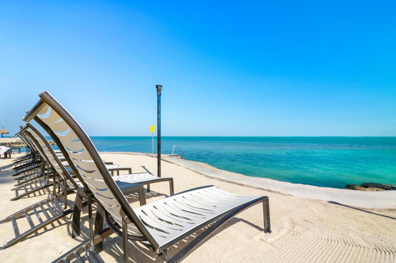 Parque de vacaciones Fiesta Key Rv Waterfront 33